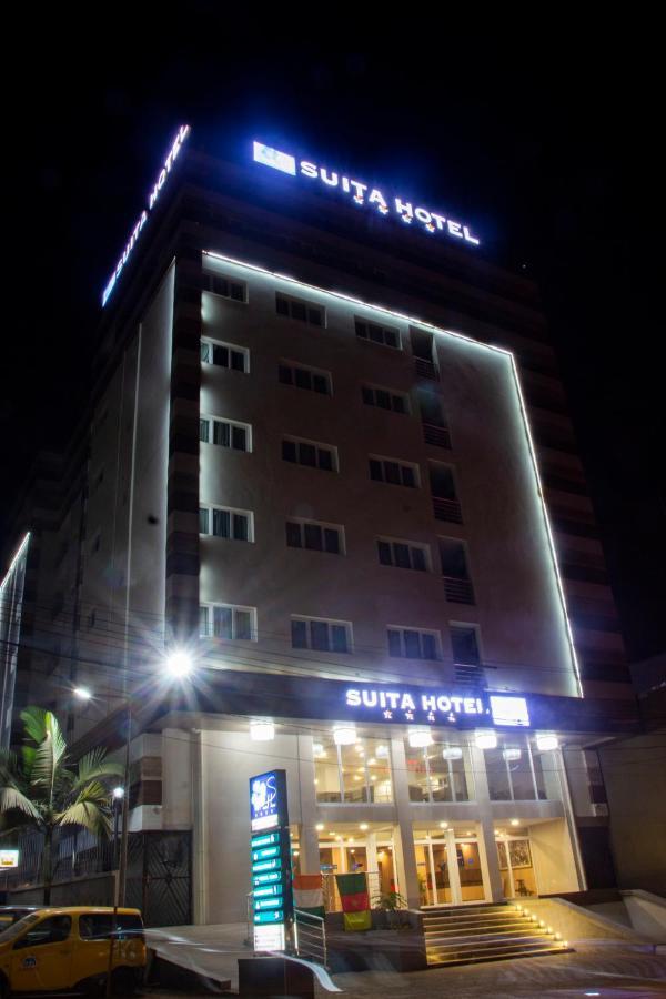 Suita Hotel Яунде Экстерьер фото